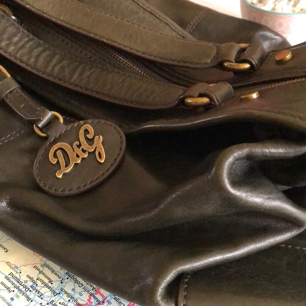 Authentic Vintage Dolce and Gabbana bag good condition large bag - Picture 3 of 10